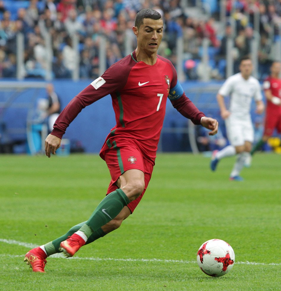 Cristiano Ronaldo Portekiz milli takımı forması ile